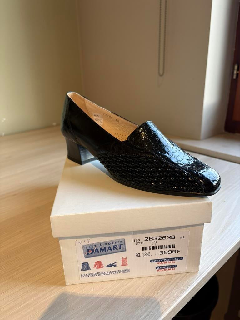 Chaussures Damart pour femmes neuves, Neuf, Enlèvement, Chaussures basses, Noir