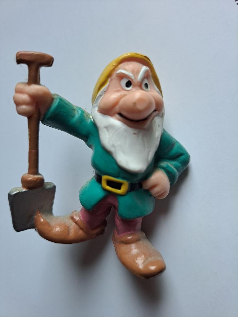Disney figurine nain Grincheux - Blanche - neige, Ophalen of Verzenden, Sneeuwwitje of Doornroosje, Zo goed als nieuw, Beeldje of Figuurtje