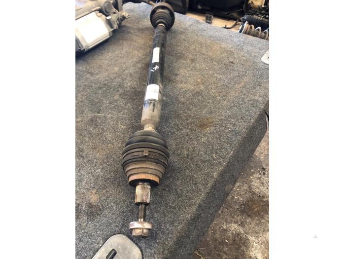 Aandrijfas rechts-voor van een Volkswagen Golf, Ophalen of Verzenden, 3 maanden garantie, Gebruikt, Volkswagen