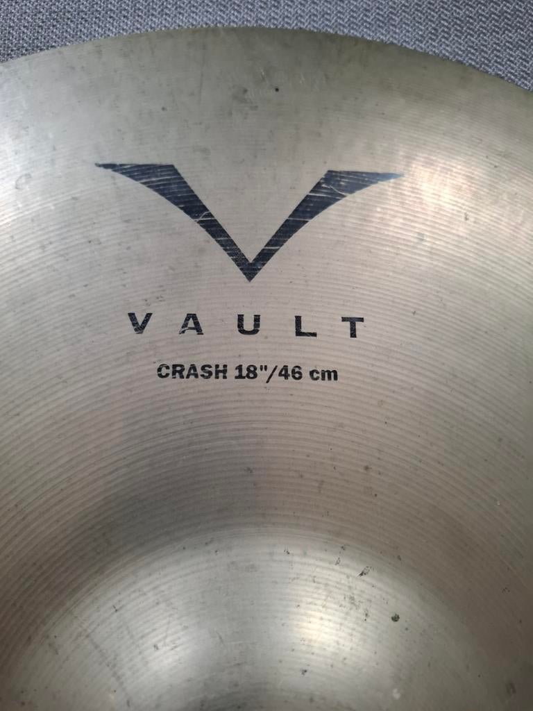 Sabian Vault 18 pouces Crash pour votre batterie à ZGST, Musique & Instruments, Enlèvement ou Envoi, Comme neuf
