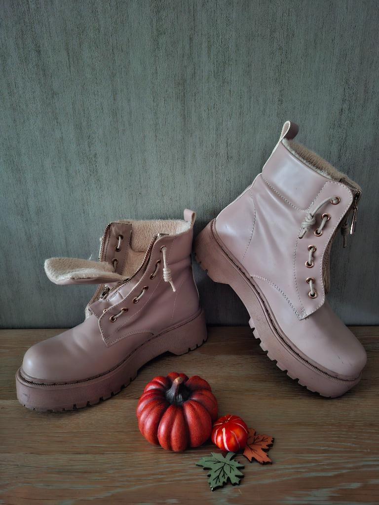STOERE ENKELLAARZEN 38, Kleding | Dames, Schoenen, ANDERE, Beige, Lage of Enkellaarzen, Ophalen of Verzenden