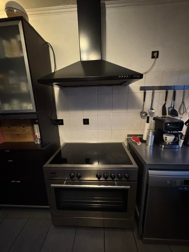 Cuisiniere, Sans poignée, Autres couleurs, Enlèvement, Utilisé