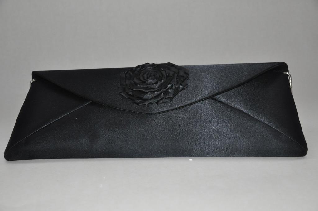 Erg chique zwart stoffen enveloptas met bloem, Handtassen en Accessoires, Tassen | Damestassen, Ophalen of Verzenden, Nieuw, Zwart