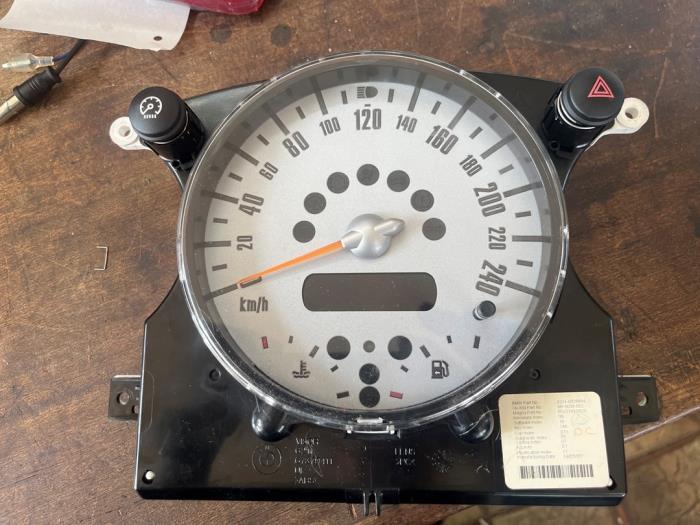 Compteur kilométrique KM d'un Mini ONE, -, 3 mois de garantie, -, -