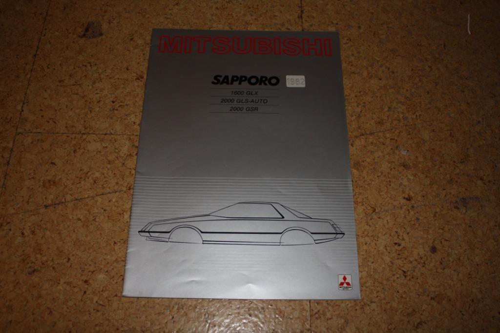 Mitsubishi Sapporo brochure 1982, Ophalen of Verzenden, Zo goed als nieuw, Folder