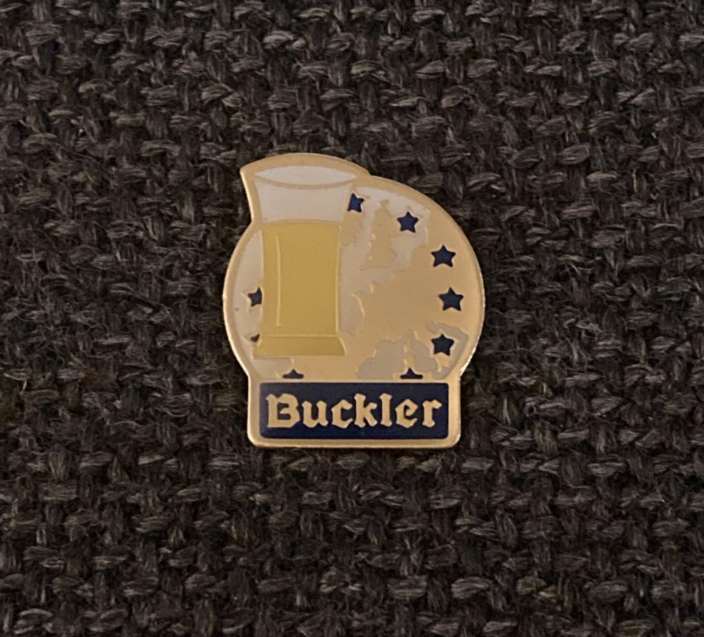 PIN - BUCKLER - BIER - BIÈRE - BEER, Envoi, Utilisé, Marque, Insigne ou Pin's