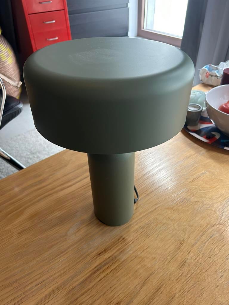 Lampe style scandinave, Enlèvement, Comme neuf
