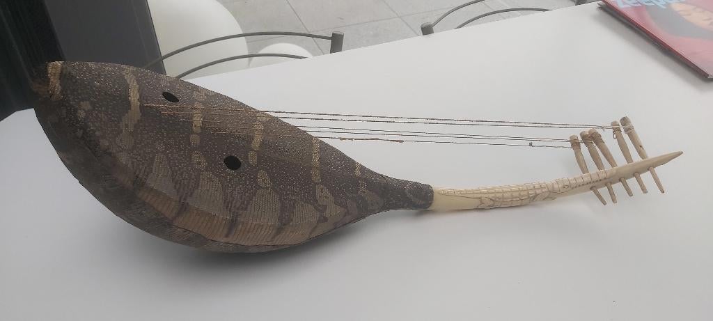 Muziek instrument uit Afrika harp meer dan 100jaar oud, Ophalen of Verzenden, Gebruikt