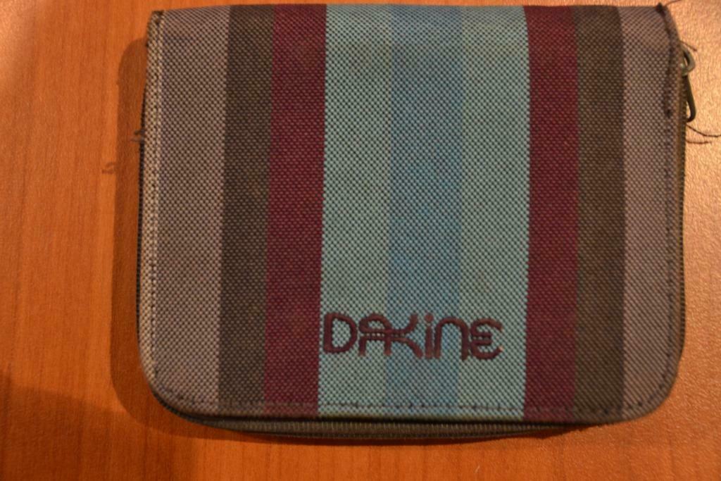 Portefeuille Dakine, Overige merken, Minder dan 30 cm, Ophalen of Verzenden, Minder dan 25 cm