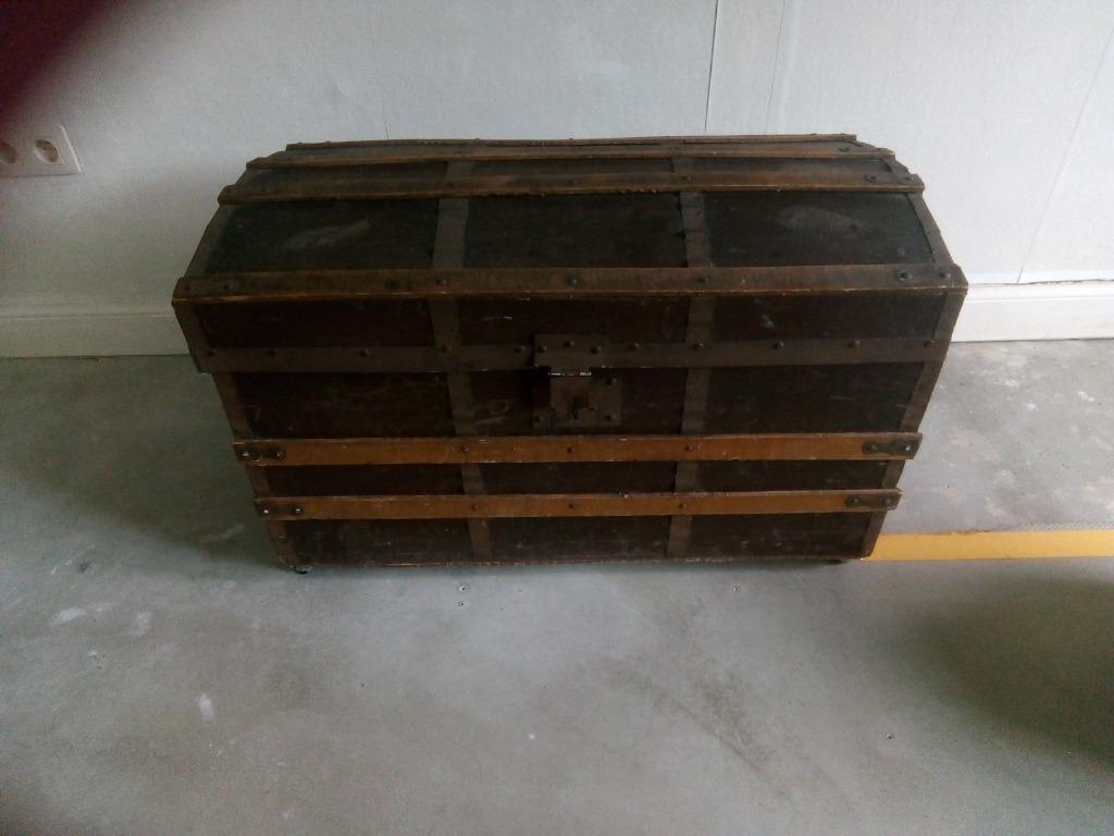 houten hutkoffer op wieltjes, Enlèvement, Utilisé
