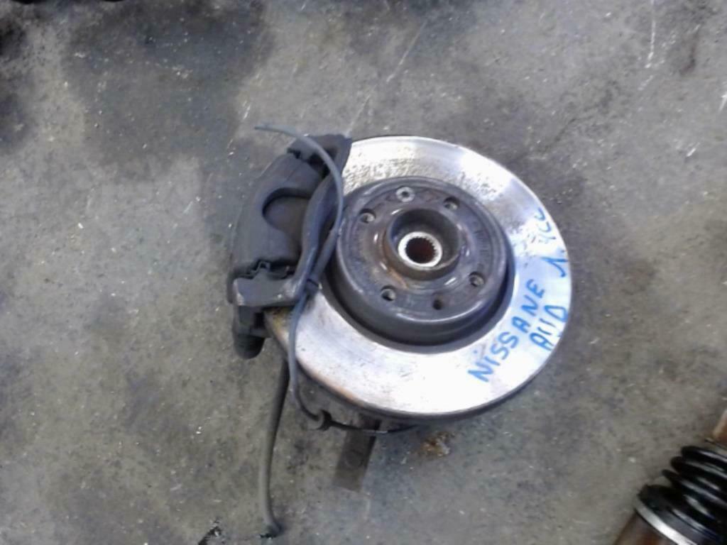rechter voornaaf Nissan Note 1/2, Ophalen of Verzenden, Gebruikt, Nissan
