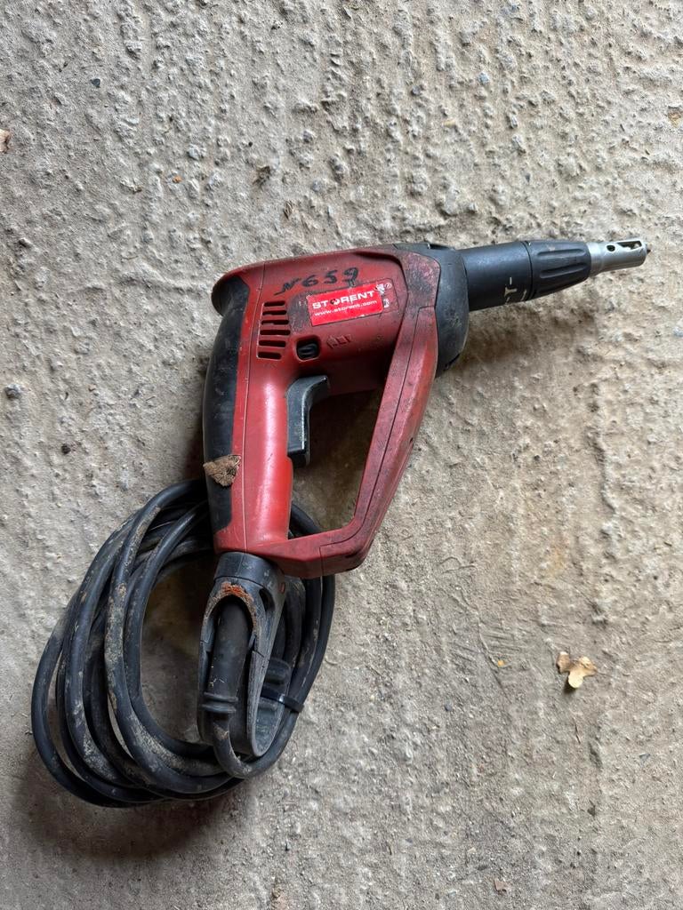 Visseuse hilti, Enlèvement, Utilisé