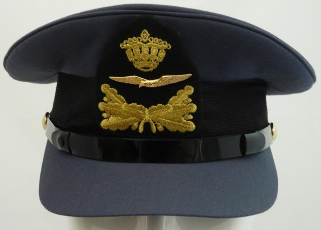 Pet Uniform DT Onderofficier (Sld-Sm) KLu, maat 56, 2002.(1), Enlèvement ou Envoi, Armée de l'air, Casque ou Béret