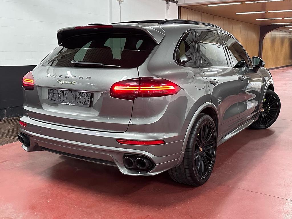 Porsche Cayenne-S e hybrid • Gts Uitvoering • Full Full, Auto's, Porsche, Automaat, Cayenne, Bedrijf, Hybride Elektrisch/Benzine