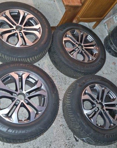 Mercedes (GLC) velgen met winterbanden, Autos : Pièces & Accessoires, Pneus & Jantes, Pneus hiver, Véhicule de tourisme, 17 pouces