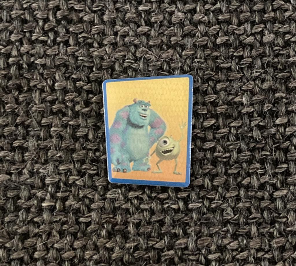 PIN - DISNEY - PIXAR - MONSTERS INC., Verzamelen, Verzenden, Zo goed als nieuw, Figuurtje, Speldje of Pin