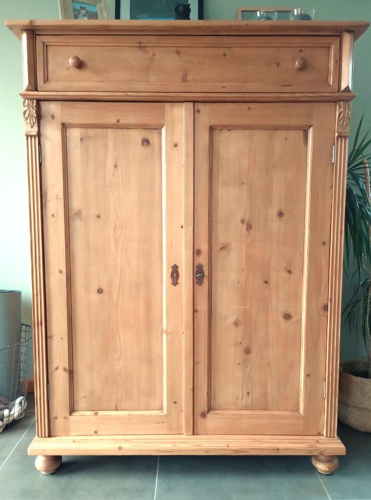 Meuble 2 portes en pin massif, Maison & Meubles, Armoires | Commodes, Comme neuf, 100 à 150 cm, 75 cm ou plus, 1 ou 2 tiroirs