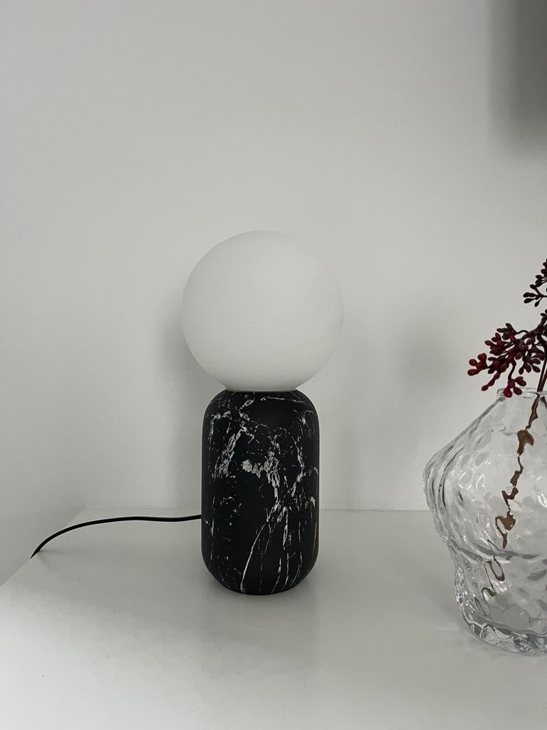 Zwart-witte lamp, Ophalen of Verzenden, Zo goed als nieuw, Glas