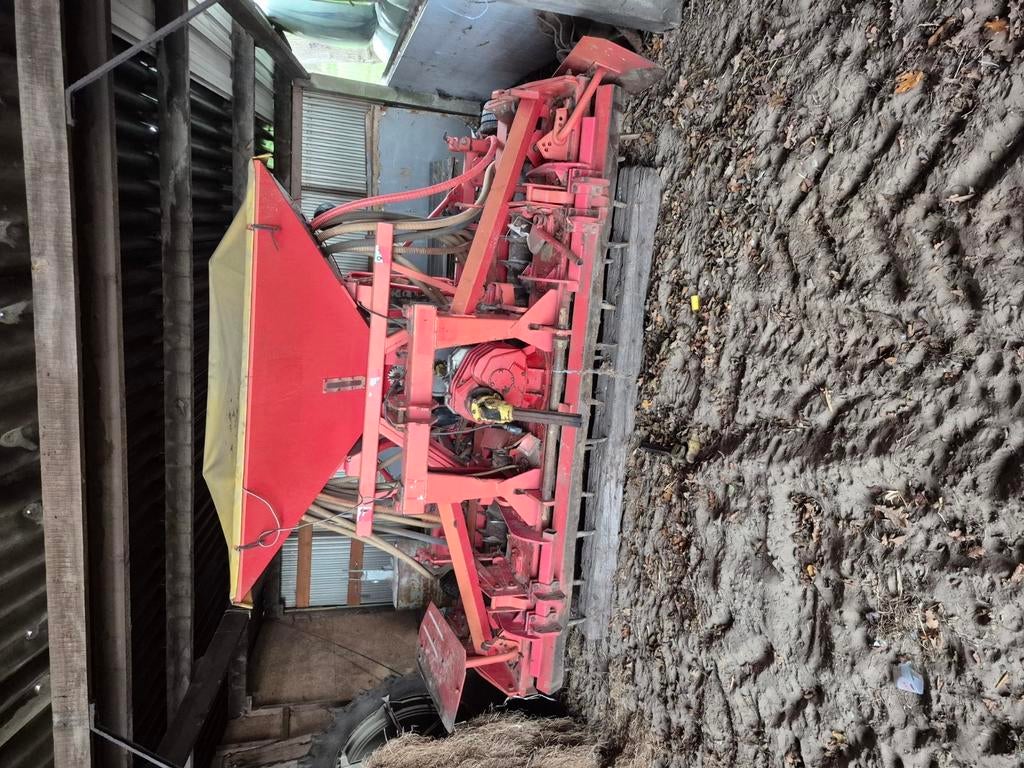 lely schudeg met zaaimachine, Zakelijke goederen, Ophalen
