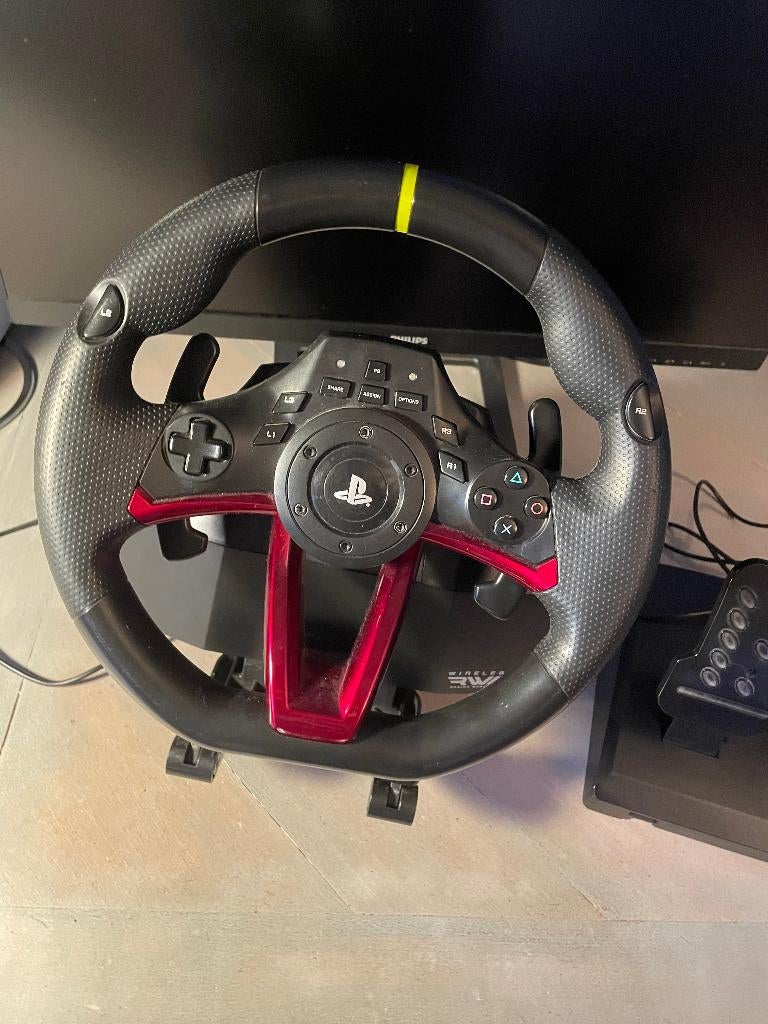 HORI Wireless race stuur voor PS4 en PC, Games en Spelcomputers, Ophalen, Zo goed als nieuw, Stuur of Pedalen, PlayStation 4
