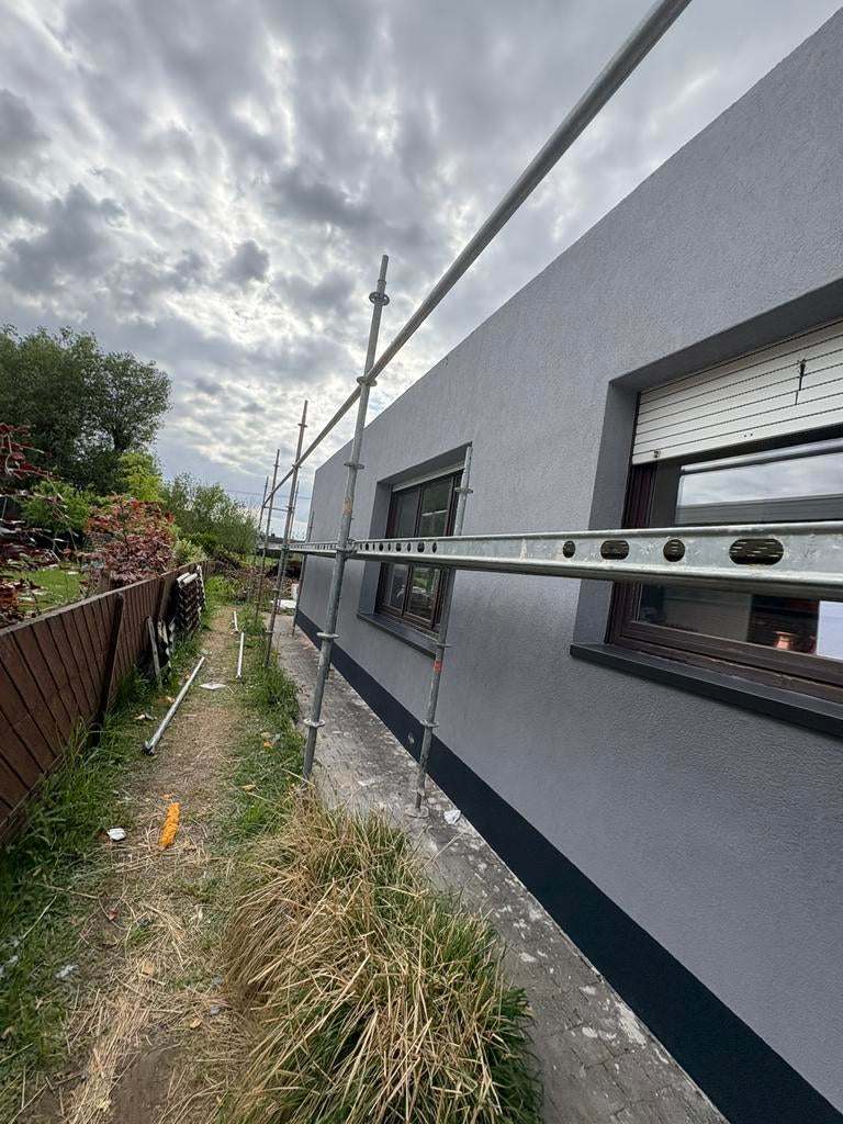 Travaux d’isolation façade et toiture plate 0465/14.27.01, Ophalen of Verzenden, Zo goed als nieuw