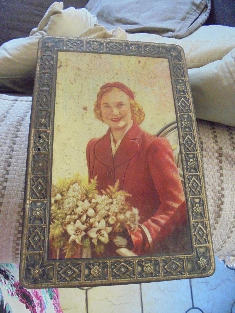 J. Charlotte koningsdoos, Ophalen of Verzenden, Gebruikt, Overige typen