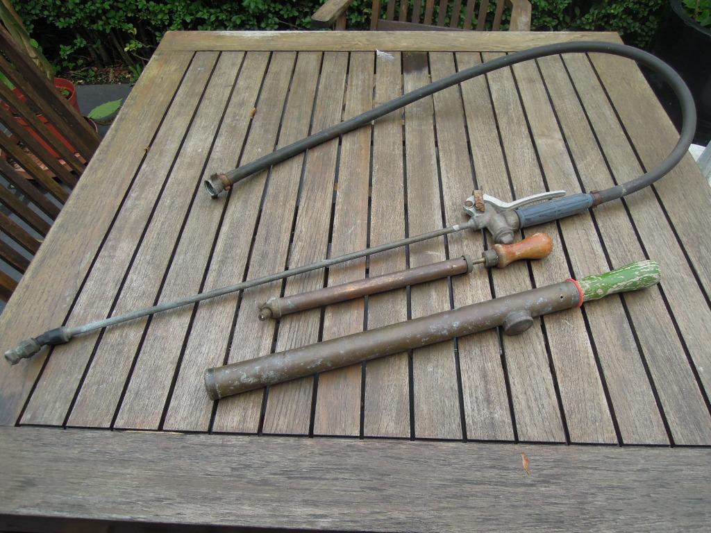 antiek tuinsproeier massief koper 1940 spuitpomp vintage, Tuin en Terras, Tuinsproeiers, Ophalen of Verzenden, Gebruikt, Handsproeier