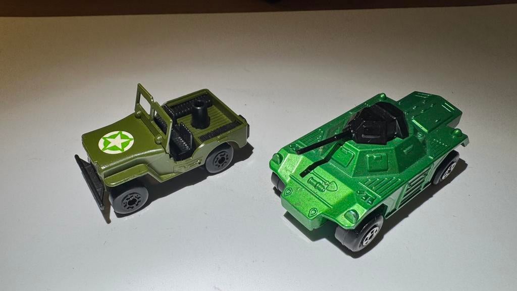 Matchbox Rolamatics No. 73 Weasel & No. 38 Armoured Jeep, Ophalen of Verzenden, Zo goed als nieuw, Matchbox