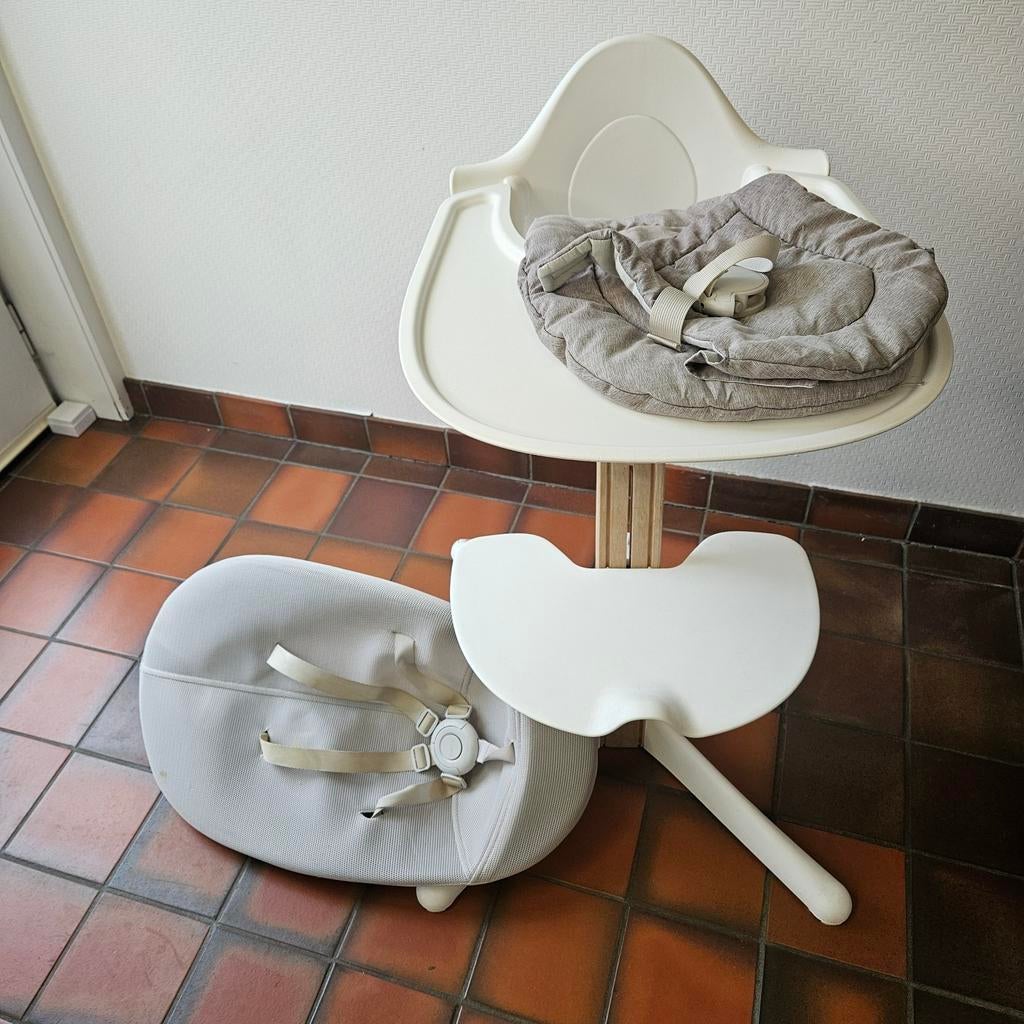 Stokke Nomi stoel met baby ligbedje en accessoires, Kinderen en Baby's, Ophalen