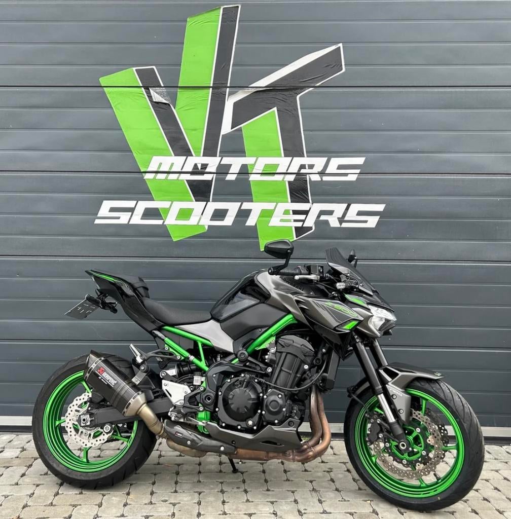 Performances de la Kawasaki Z900, Motos, Motos | Kawasaki, Particulier