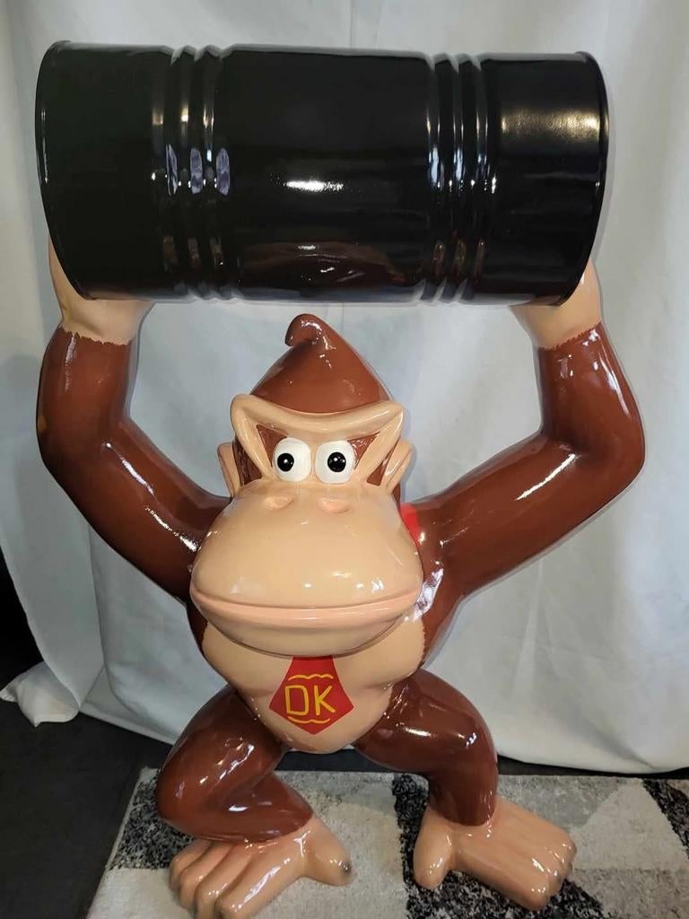 Landbeeld van Donkey Kong 1m hars, Ophalen of Verzenden, Zo goed als nieuw