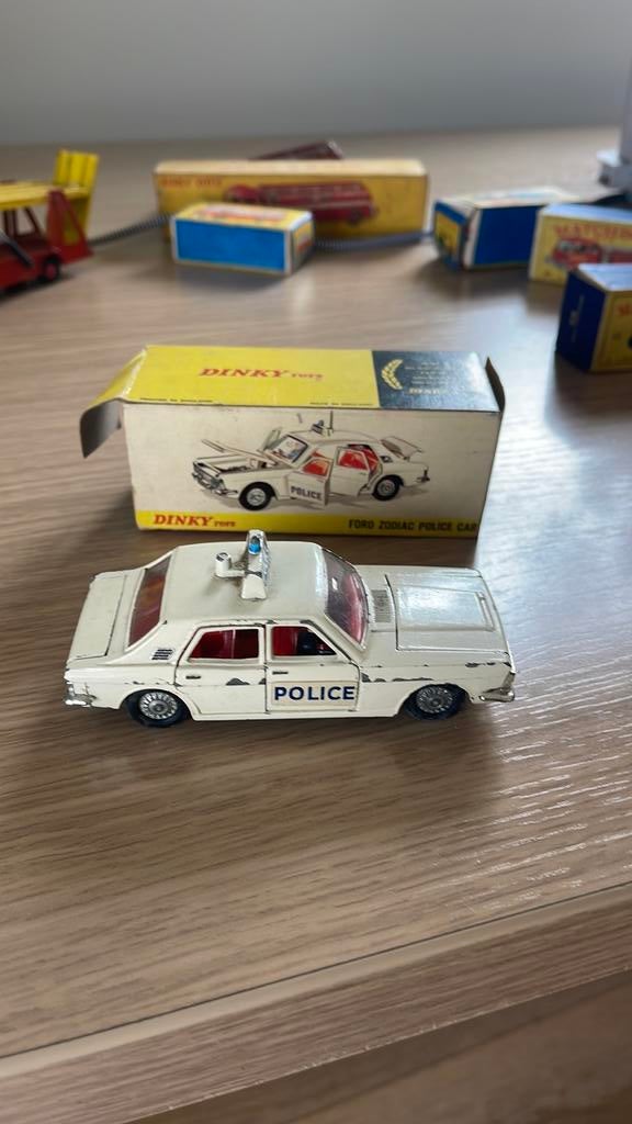 Dinky toy, Hobby en Vrije tijd, Ophalen, Gebruikt, Auto