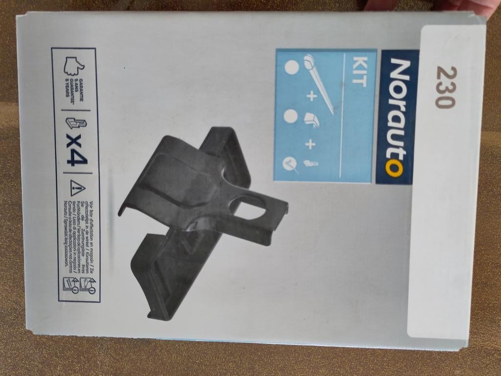 4 pattes de fixation NORAUTO flush rail 230, Enlèvement ou Envoi