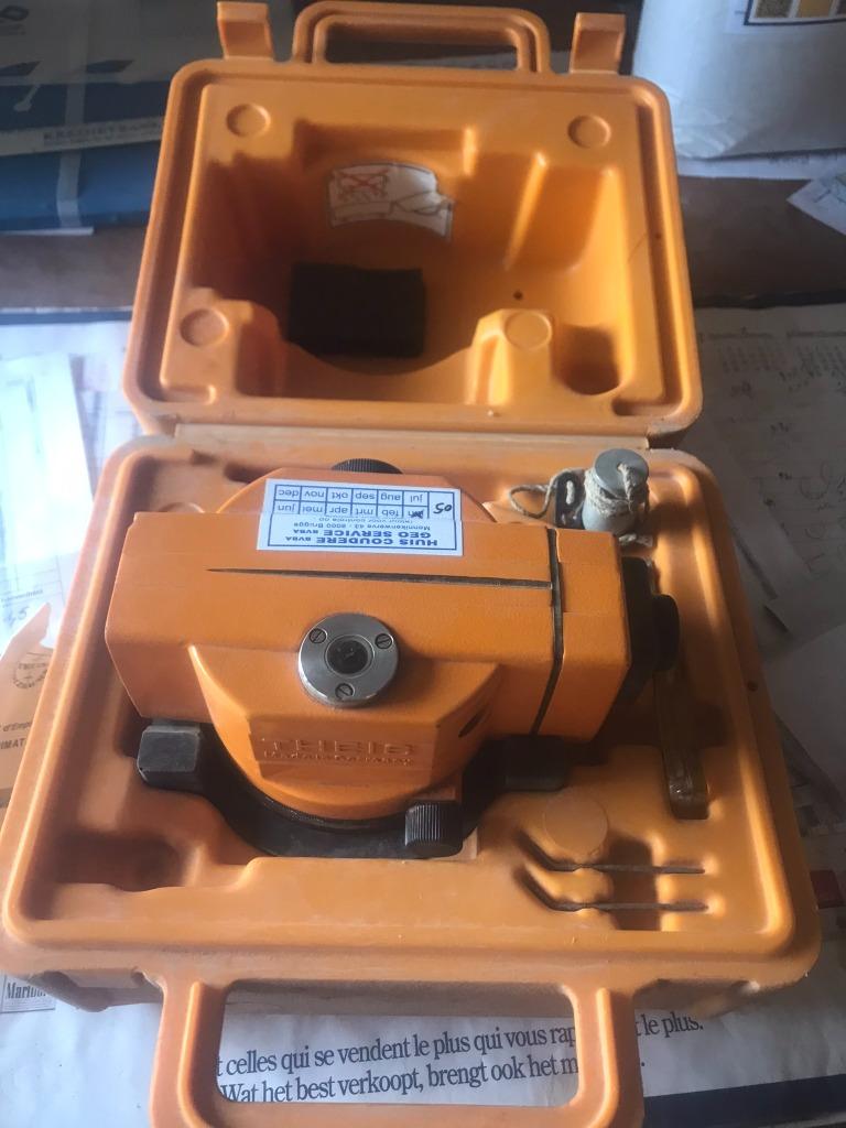 Waterpasinstrument, Ophalen