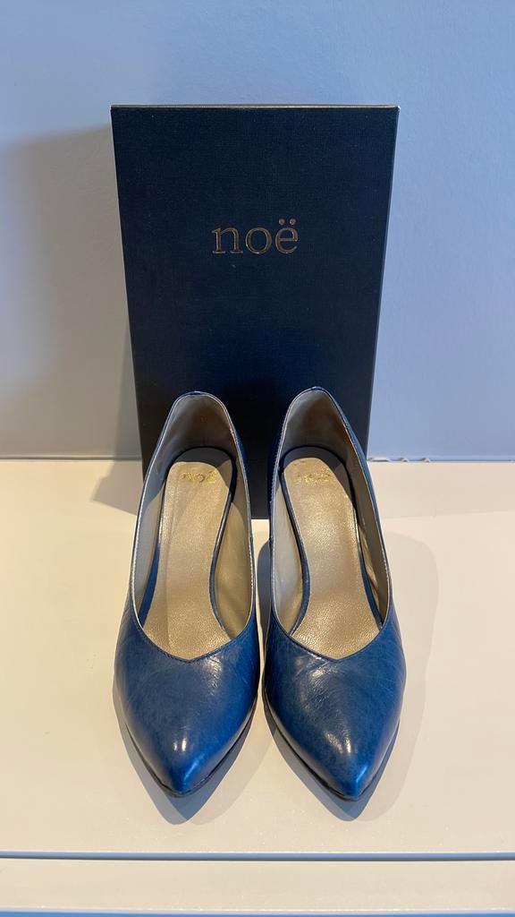 Blauwe damesschoenen maat 38,5 merk Noe, Ophalen of Verzenden, Gedragen, Blauw, Pumps