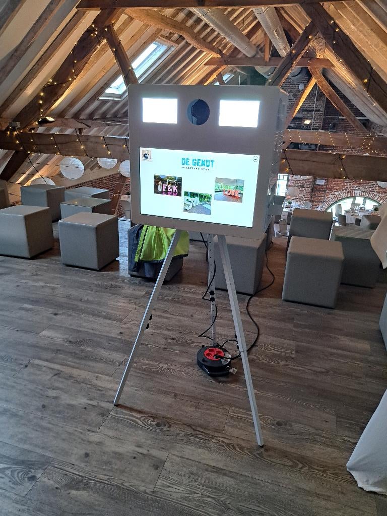 huur funpix /cubebooth(photobooth), Hobby en Vrije tijd, Feestartikelen | Verhuur, Nieuw, Ophalen