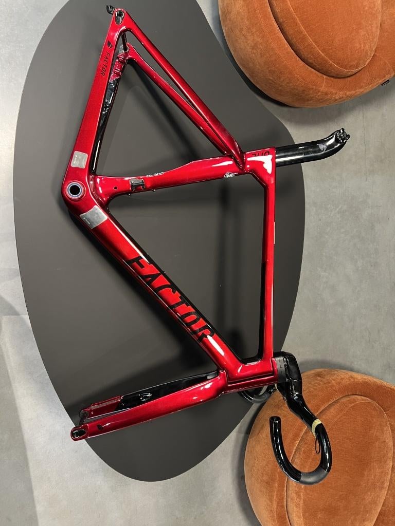Factor one frameset maat M, Enlèvement, Neuf