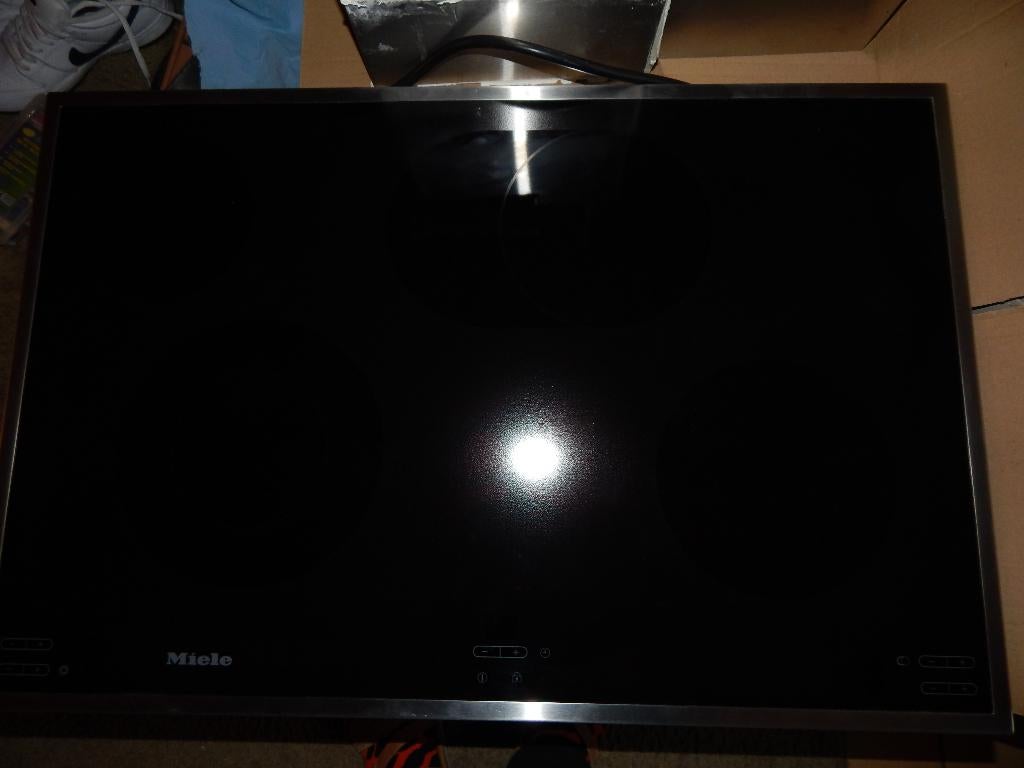 miele KM 551 kookplaat, Electroménager, Tables de cuisson, Enlèvement, Comme neuf, Encastré, Électrique
