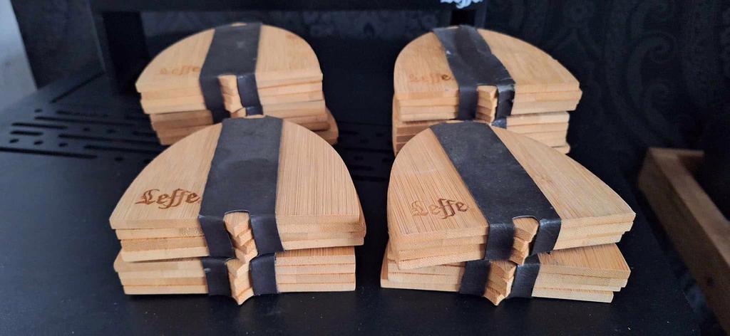Houten onderleggers Leffe, Huis en Inrichting, Ophalen, Nieuw