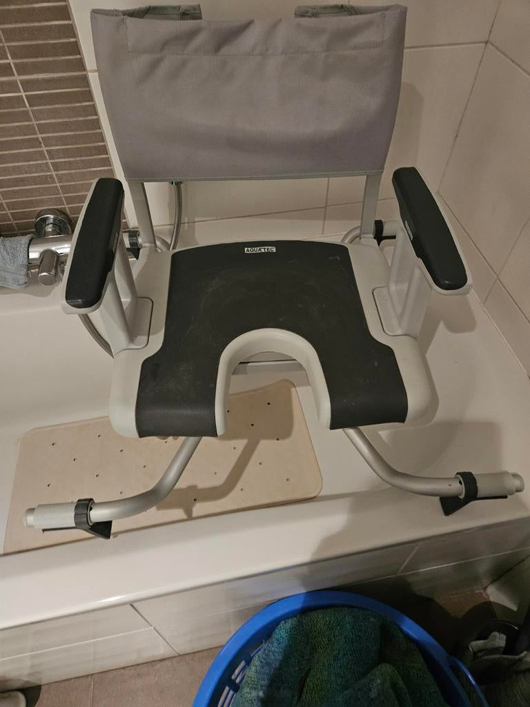 Siege de bain pivotant aquatec, Divers, Enlèvement