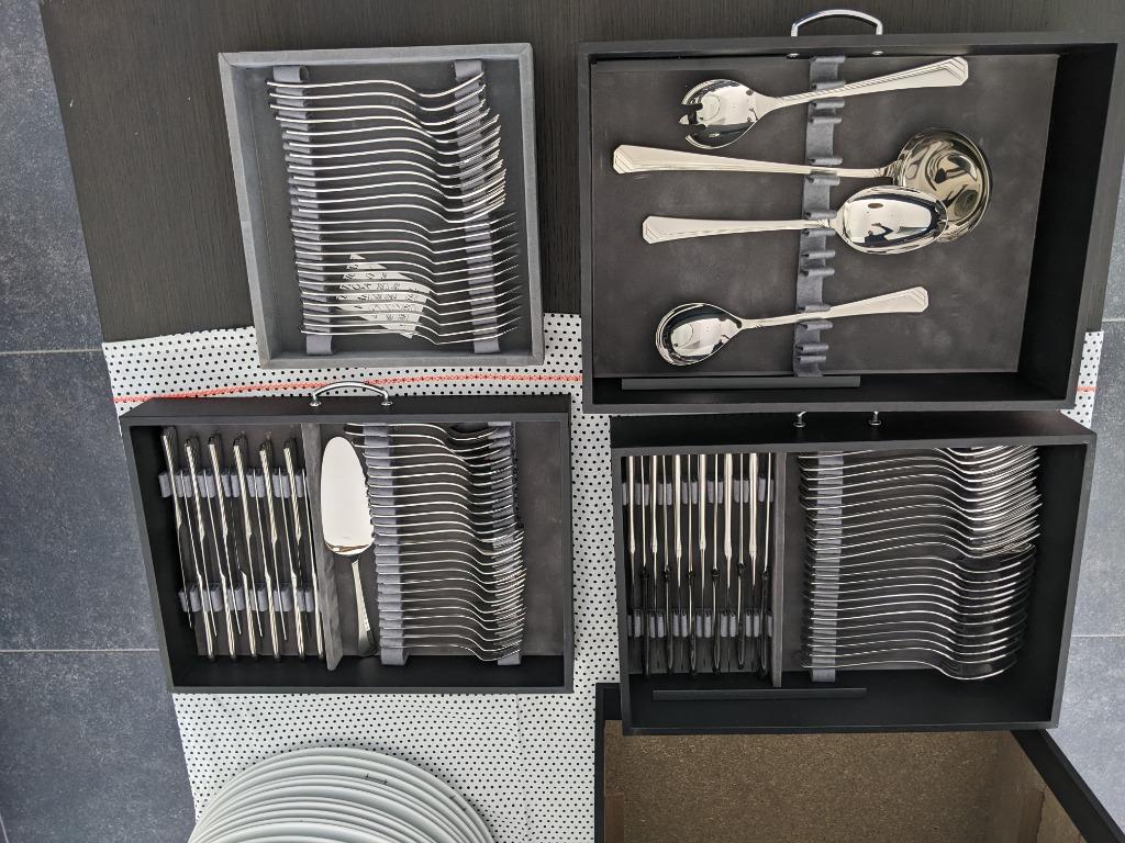 Barenthal France bestekkoffer 100 delig nieuw!, Huis en Inrichting, Ophalen, Nieuw, Bestekset, Inox of Chroom