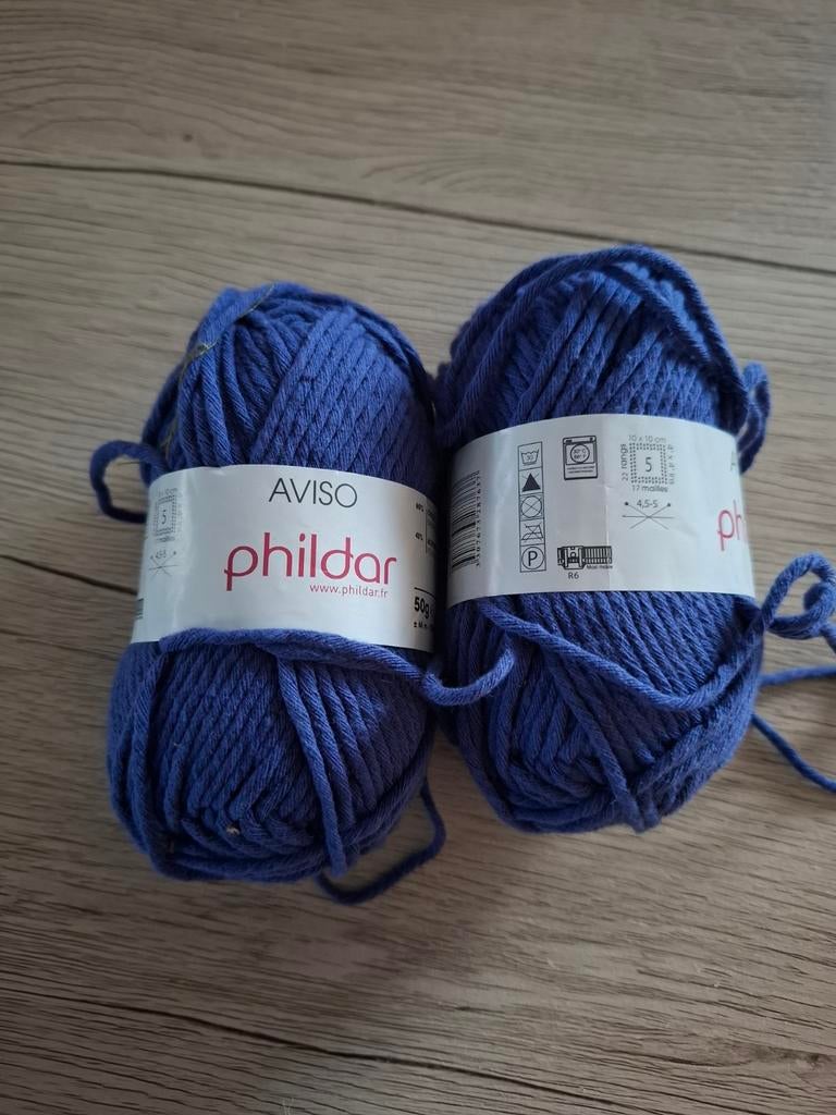 2 blauwe bollen acryl Phildar, Ophalen