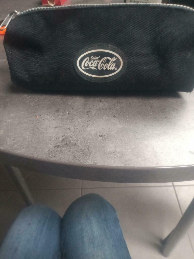 Plumier "coca cola", Enlèvement ou Envoi