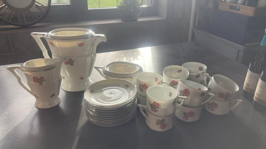 Excentrieke 12-delig koffieservies bloch en co eichwald, Ophalen of Verzenden