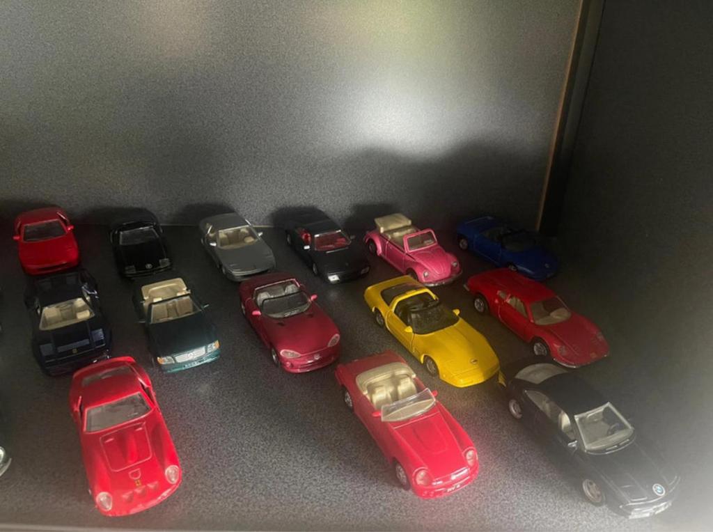 Véhicule maisto 1/43 24 pièces, Enlèvement, Neuf