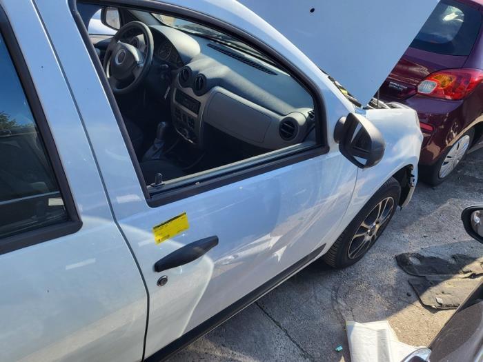 Portier 4Deurs rechts-voor van een Dacia Sandero (OV369), Dacia, Gebruikt, -, Deur