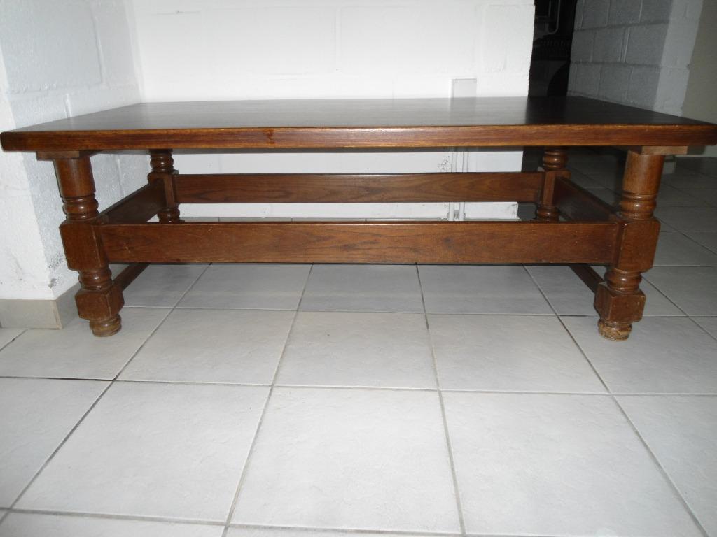 Mooie massief eiken (salon)tafel. oerdegelijk. prima staat., Huis en Inrichting, Ophalen, Eikenhout