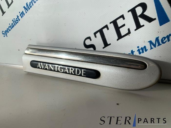 Bande décorative d'un Mercedes C-Klasse, Enlèvement ou Envoi, 3 mois de garantie, Utilisé, Mercedes-Benz