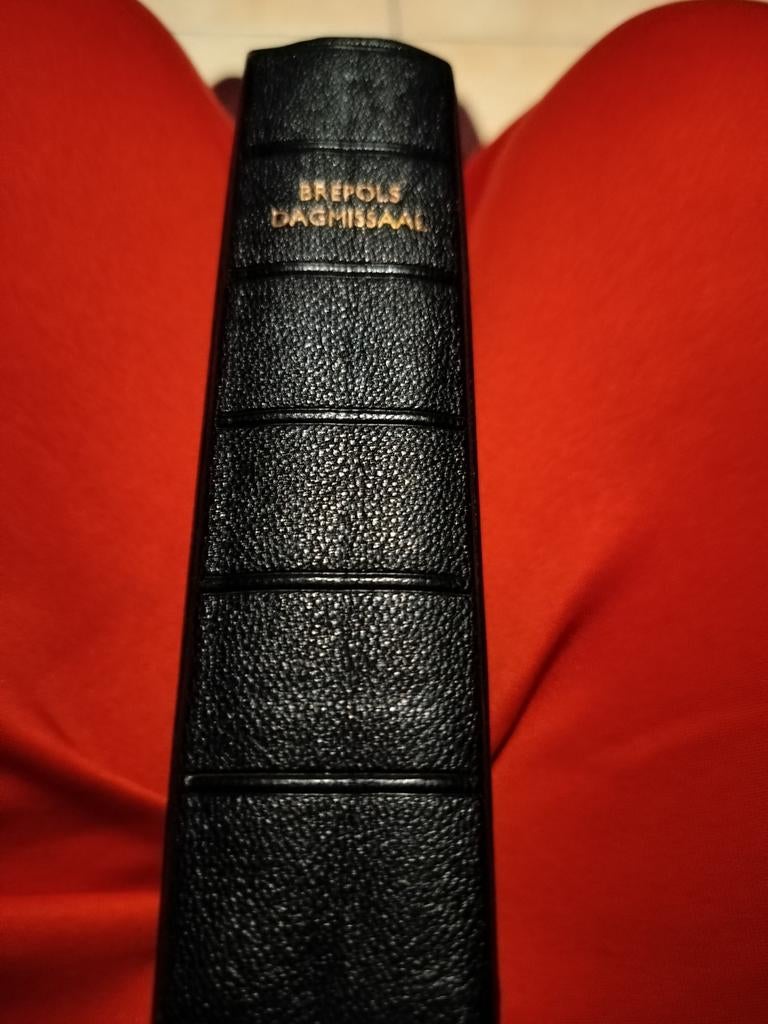 Missaal, Ophalen