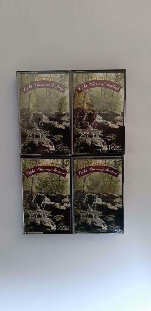 4 muziekcassettes 'Europe Light Classical Tribute', CD & DVD, Enlèvement ou Envoi, Avec boîte de rangement, étagère ou coffret